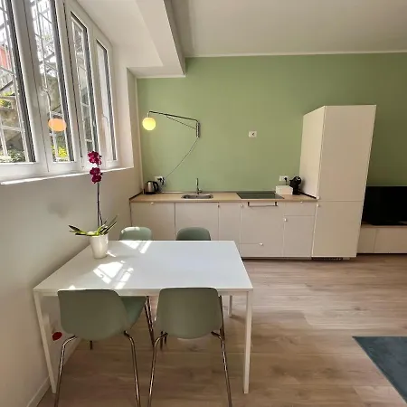 Little Flat In Bande Nere Area Apartamento
