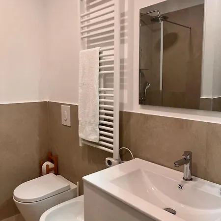 Little Flat In Bande Nere Area * Milão